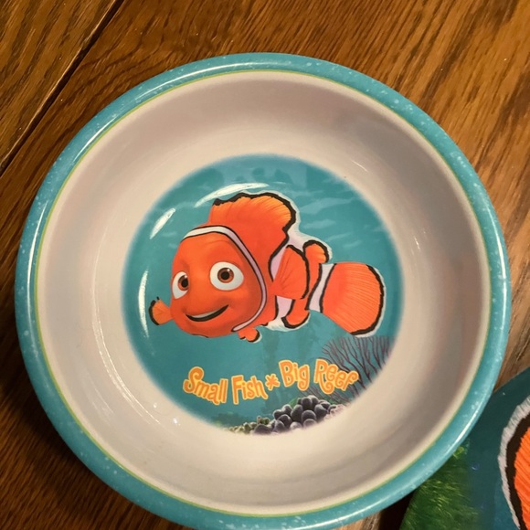 Vintage 90s Disney Finding Nemo Melamine Plate and Bowl Zaks Design Set - Picture 3 of 6